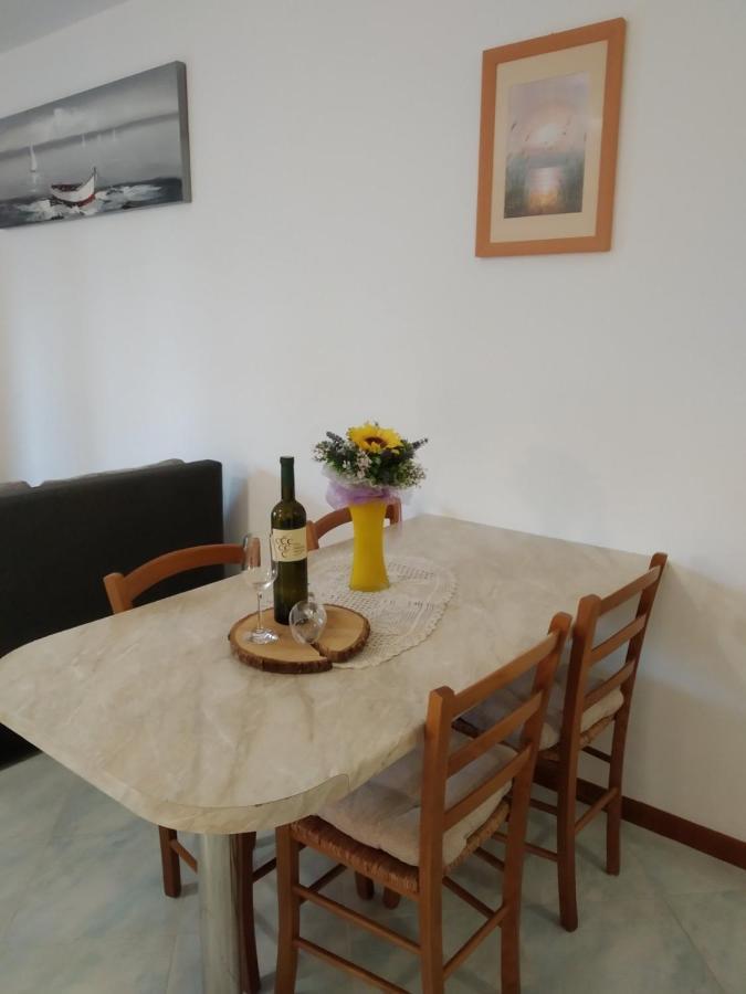 Studio Apartman Erika Ližnjan 外观 照片
